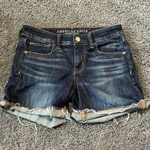 Lightly worn size 4 American Eagle blue jean shorts